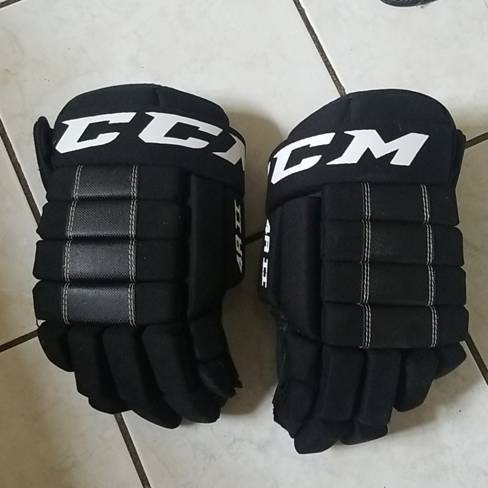 CCM Hockey Gloves black 4RII